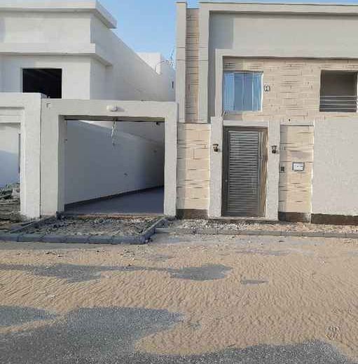 Beach Front Villas ... Surrounded with Gulf Sea WaterSun Island .... Al Hamriya, SharjahWide Range of Master Bedrooms Villas Surrounded with The Gulf Sea Water -  فيلا للبيع في حي العقيق...