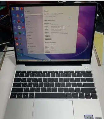 ASUS Transformer Book T100 detachable laptop 2in1 windows 10 like new-  Huawei Matebook 13 Huawei...