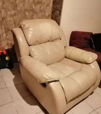 Pure leather reklining chair from home centre