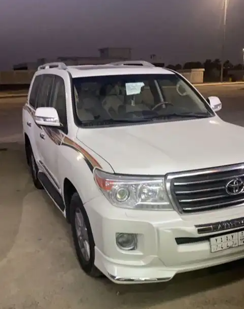 I am selling my neatly used 2017 Lexus lx 570, no accident and full option, expertly used, Gulf specification, The car is very efficient with low mileage. Inter-  جي اكس ار جي اكس ار 2012...