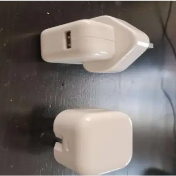 موبايل تابلت , - اعلن مجاناً في منصة وموقع عنكبوت للاعلانات المجانية المبوبة- - I have two Apple chargers. One is usb-a, the other one is usb-c....