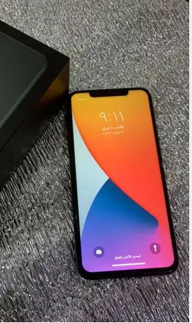 Samsung Galaxy S9 Plus-  There are two green dots...