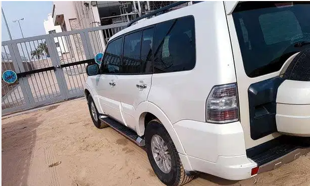 I am selling my neatly used 2017 Lexus lx 570, no accident and full option, expertly used, Gulf specification, The car is very efficient with low mileage. Inter-  Pajero for sale...