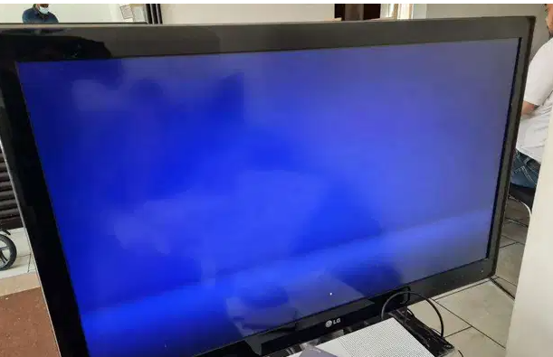 تلفزيون سامسونج 40 بوصه / Samsung 40 inch TV-  LG television in good...