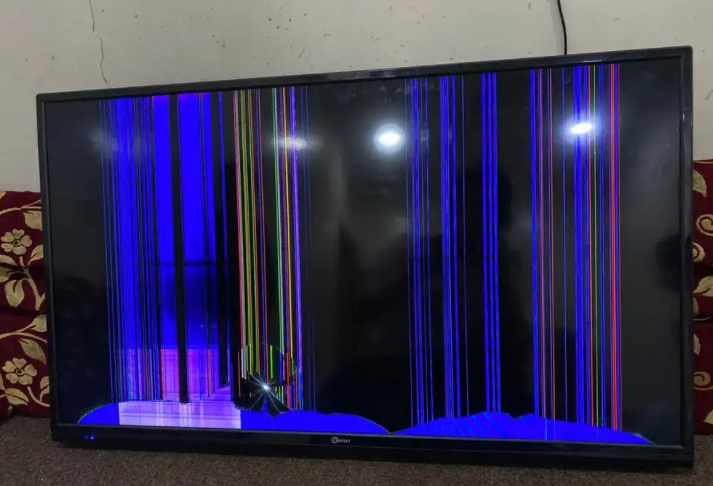 تلفزيون سامسونج 40 بوصه / Samsung 40 inch TV-  شاشة دانسات 40 بوصة مكسورة