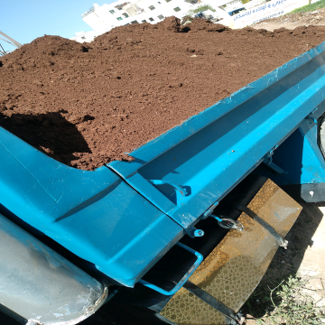 ادوات زراعة و حدائق , نباتات- اعلن مجاناً في منصة وموقع عنكبوت للاعلانات المجانية المبوبة- - تراب احمر زراعي في عمان 0788441130